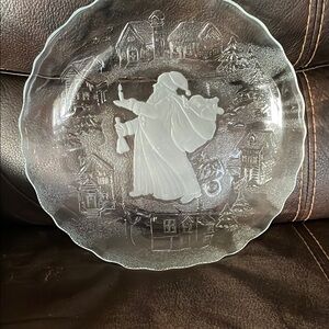 Frosted Glass Santa Claus Decorative Plate
